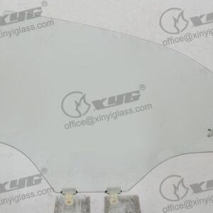 RH REAR DOOR GLASS GREEN